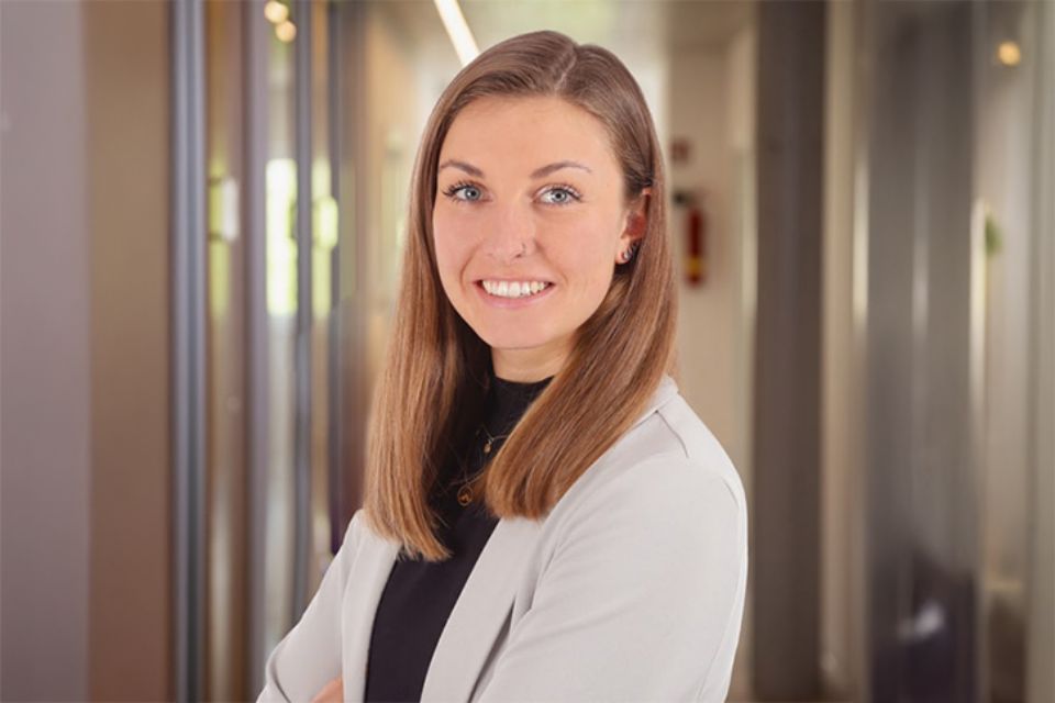 Vanessa Doupona, Buchhaltung, Saalfelden